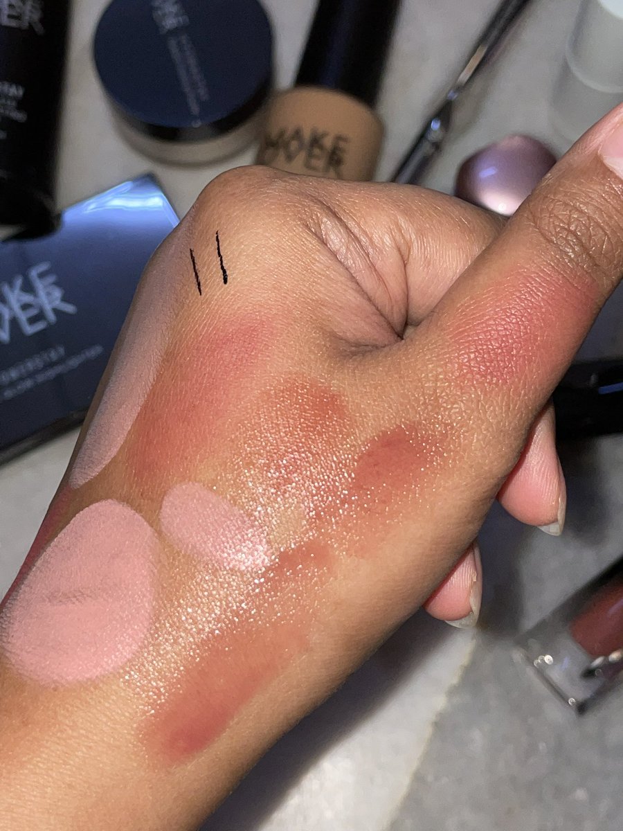 hoodawon's tweet image. My makeup haul this month 😍

#makeover #timephoria #smashbeauty