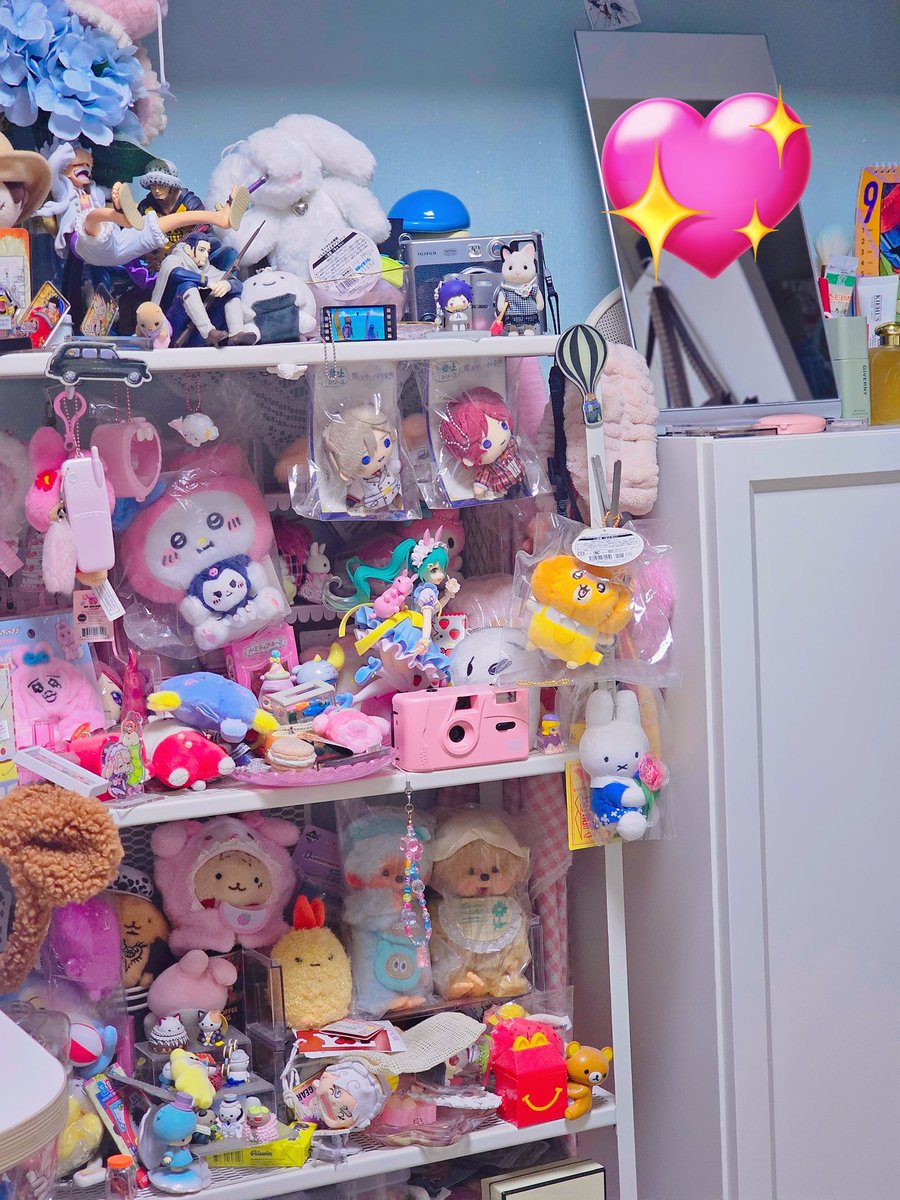 🍒🍒🍒 tweet media