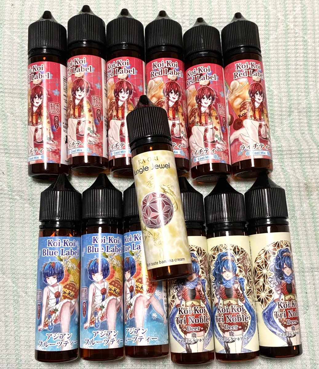 yukko_garry's tweet photo. 出戻りPodVaper??として早1年半……
掃除してたら、何故か捨てずに取っておいた飲み終わったリキッドたちが出てきたので晒しまするwww
ライチティーは画像+5本は吸ってただろうから、1ヶ月に1本、順調に嗜んでおりましてよw
#Vape #MKlab #koikoi https://t.co/fSUekMtpmS