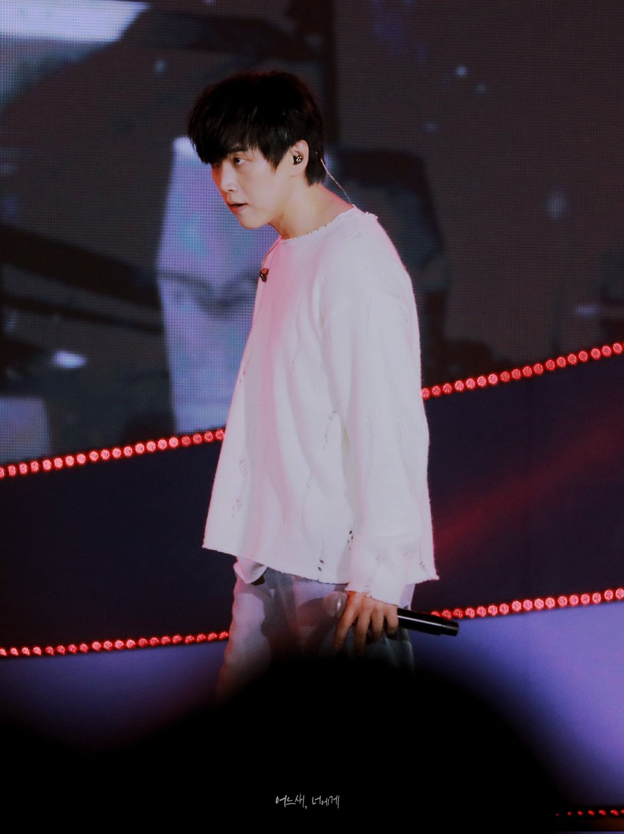 날짜도 잊어버린 KBS1 열린음악회
요즘 무대 부시고 있는 들엘 보러 오세요!
📍디큐브링크아트센터
🗓놀티켓, 티켓링크 예매 중
#B1A4 #산들 #삼돌 #SANDEUL
#뮤지컬데스노트 #데스노트