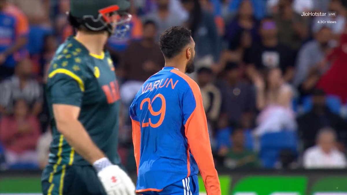CricCrazyJohns's tweet image. 2 WICKETS IN 2 BALLS FOR VARUN...!!!

- The best T20I spinner currently. 🔥
