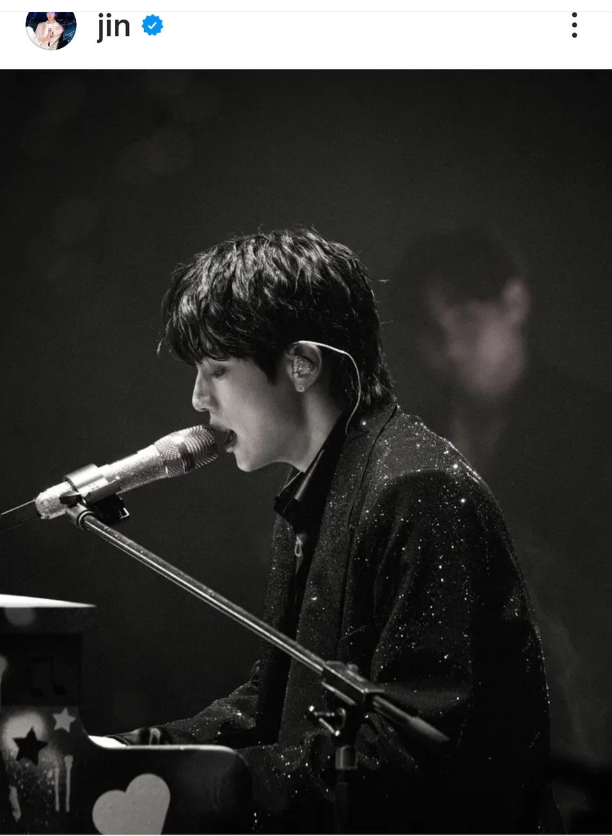 chatumi1230bora's tweet image. ジンくん、クオズをステージに呼んでくれて本当にありがとう🥹
 #BTSis7 #RUNSEOKJIN_epTOUR