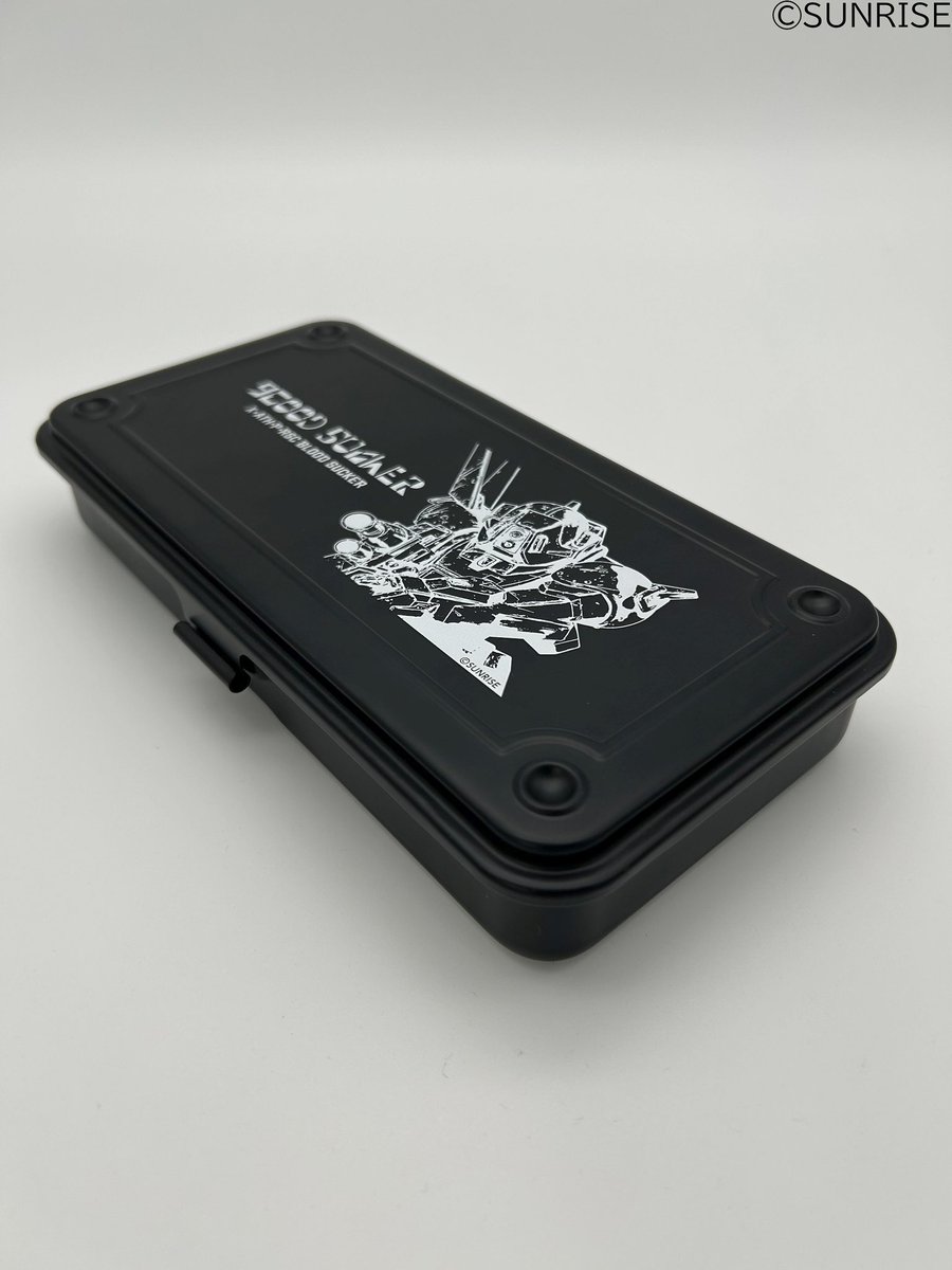 votoms_official's tweet image. 【#ボトムズ総模演 グッズ紹介】
ブラッドサッカーをイメージしたタフなスチール製マルチツールケース。信頼の東洋スチール製！3,080円（税込）※中身は含まれません