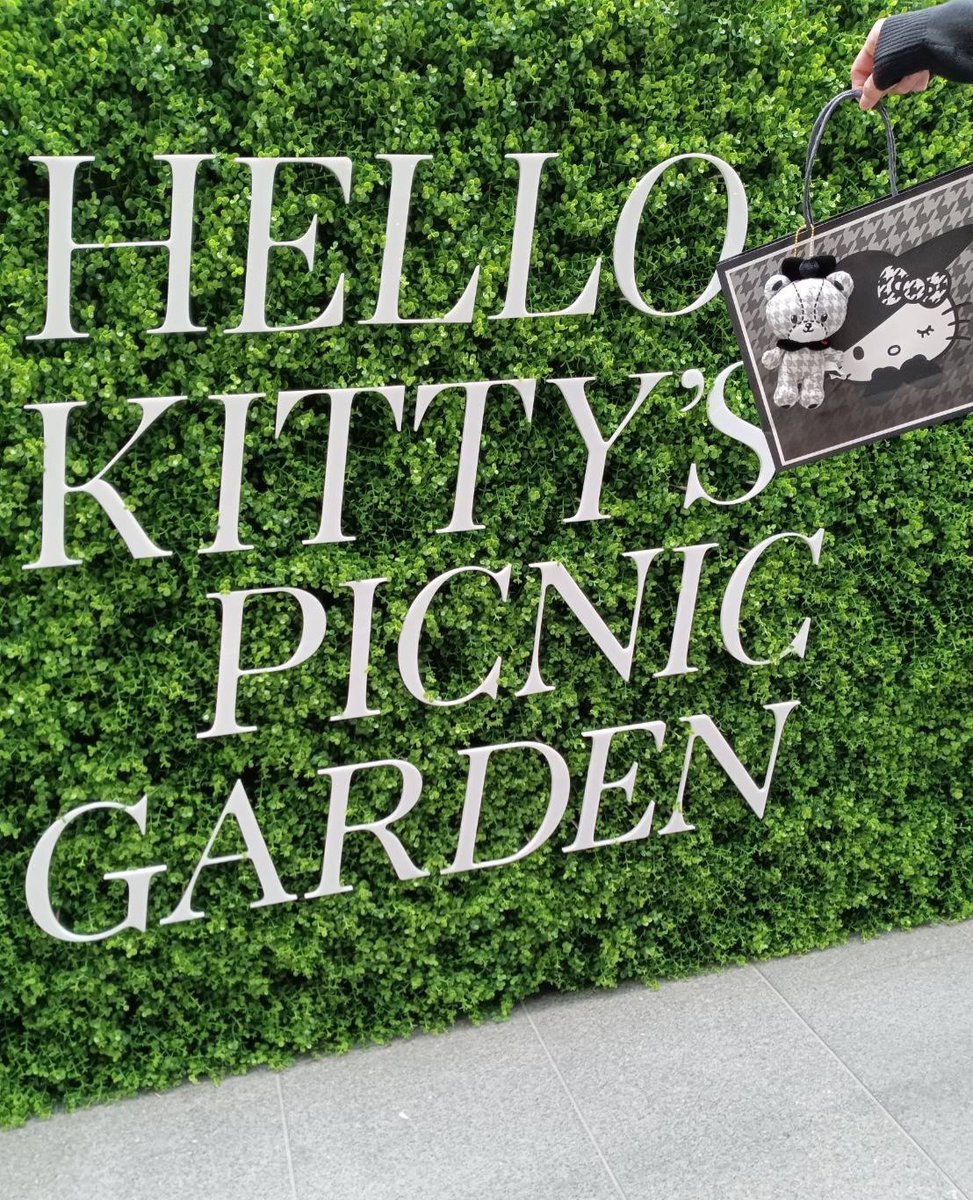xo_shiramaru_xo's tweet photo. ใHELLO KITTY'S PICNIC GARDENใ่กใฃใฆใใโก
ใทใใฏใงใใใใใชใญใใฃใกใใใจใใฃใ ใจใฃใฆใใ ใใใ๐ค
ใใใฎไฝใฃใใขใใใซใใคใฎ้ฆใใซๅ
ใพใใฆใจใฃใฆใ็ด ๆตใช1ๆฅใซใชใใพใใ๐
#HelloKittyDay https://t.co/NPMzNfttYE