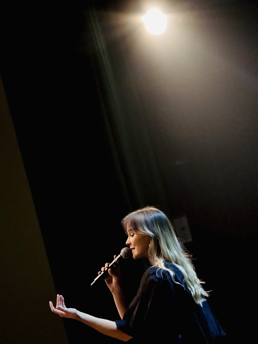 #GR60 Jubilejas tūre turpinās! Paldies Tukuma puses klausītājiem! Koncerts Slampes kultūras pilī bija siltām emocijām pildīts. Paldies īpašajiem viesiem – Aija Andrejeva un Brigita Reisone. Tas patiesi bija īpaši. Tiekamies piektdien Valmierā! bilesuparadize.lv/lv/event/149050