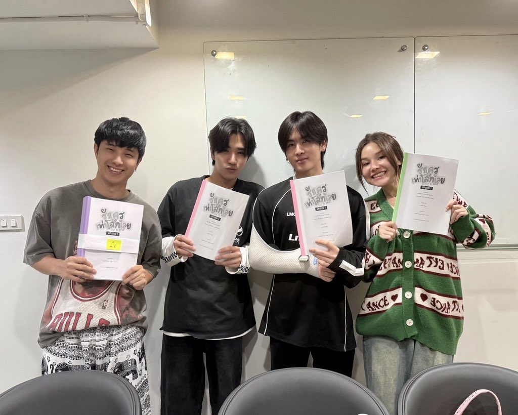 perthdde's tweet image. Made it to the script-reading today and feels like we’re onto something. To everyone who’s been riding with us since day one, you’re about to see what’s really going down soon. Fingers crossed to a good start.