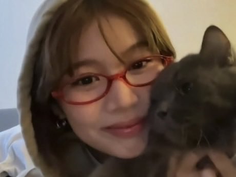 cintacole's tweet photo. maloi w/ juyon 🥹 our dearest lucky, so precious! https://t.co/wUNc6nrX5x