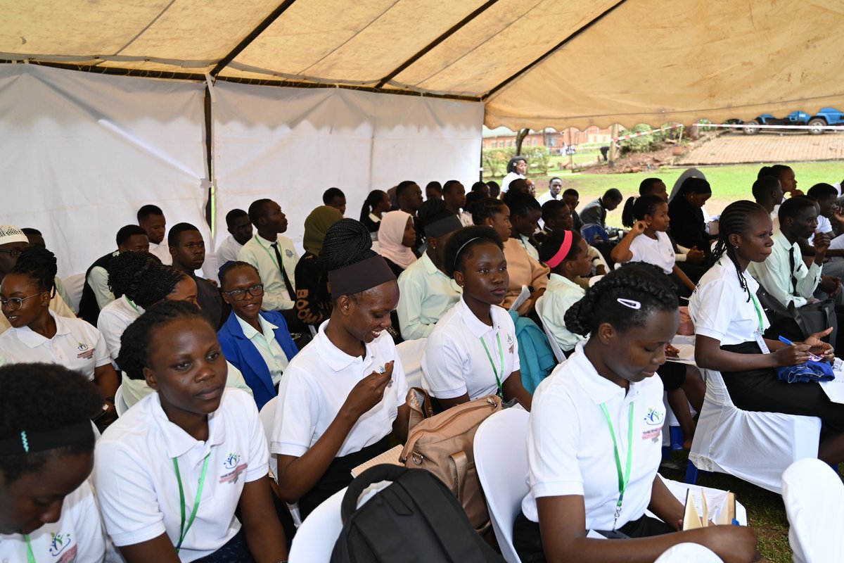 NutritionistKD's tweet photo. Different Universities attended the event, over 350 Students, from the following campuses showed up, 
Kyambogo University @kyambogou, @UCUniversity @BukalasaAgric @Makerere @Muhunsa_MAK @VUKampala @VUnutrition1 Earnest Cook University, Uganda Catholic management institute, UIAHMS Mulago, MildMay, Mbale & St Francis mukono.