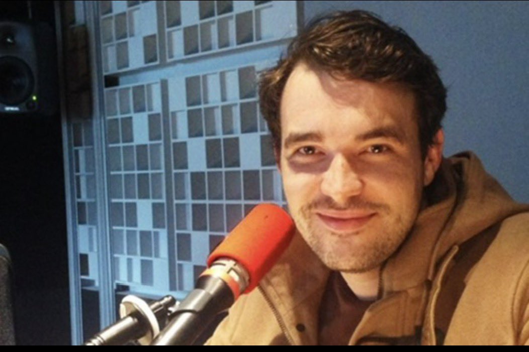 Christophe Gleizes, journaliste français, spécialisé dans le sport, condamné arbitrairement le 29 juin 2025 à 7 ans d'emprisonnement par la dictature algérienne. 

Christophe Gleizes est en vérité otage de la voyoucratie algérienne. 
Faut-il continuer à s’écraser ?