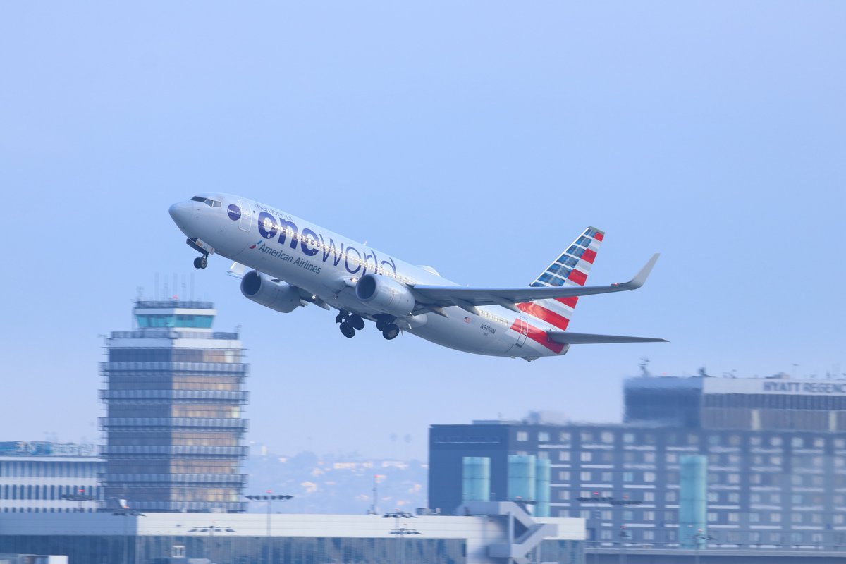 somat_ta's tweet photo. oneworld Livery、自分が思ってたよりも撮ってるみたいだ
HNDではJAL、HKGではCathay Pacific、LAXではAmerican Airlines、ICNではMalaysia Airlines
遠征先で奇跡的に撮れているので凄い!
#oneworld
#oneworldLivery
#JAL
#CathayPacificAirlines
#AmericanAirlines
#MalaysiaAirlines https://t.co/RUP1f0wqZ0