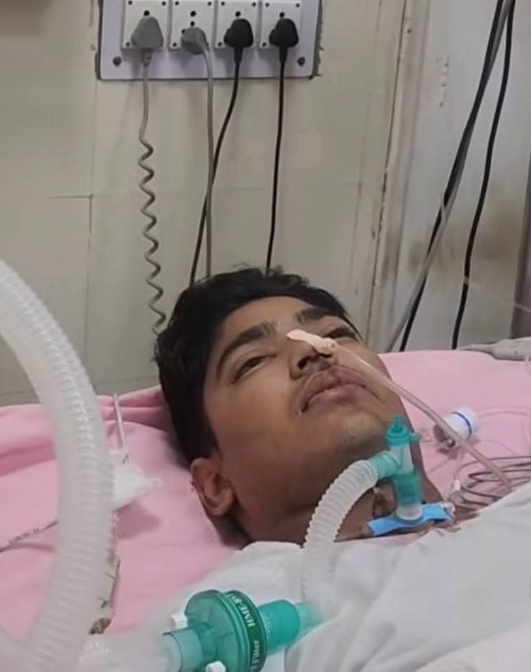 कज़ाकिस्तान से एयरलिफ्ट कर लाए गए शाहपुरा (जयपुर) के होनहार एमबीबीएस छात्र, भाई श्री राहुल घोसल्या जी के असमय निधन का समाचार अत्यंत वेदना और व्यथा से भर देने वाला है।
एक उज्ज्वल भविष्य, एक सपनों से भरा जीवन, यूँ अचानक थम गया — यह केवल एक परिवार की नहीं, बल्कि समाज की भी अपूर्णीय