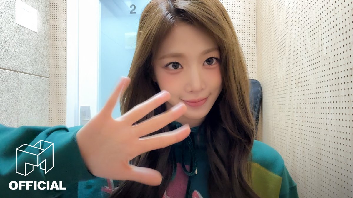 lynnリンobjektいちごaa305306307308 トエスtriples Lin(tripleS