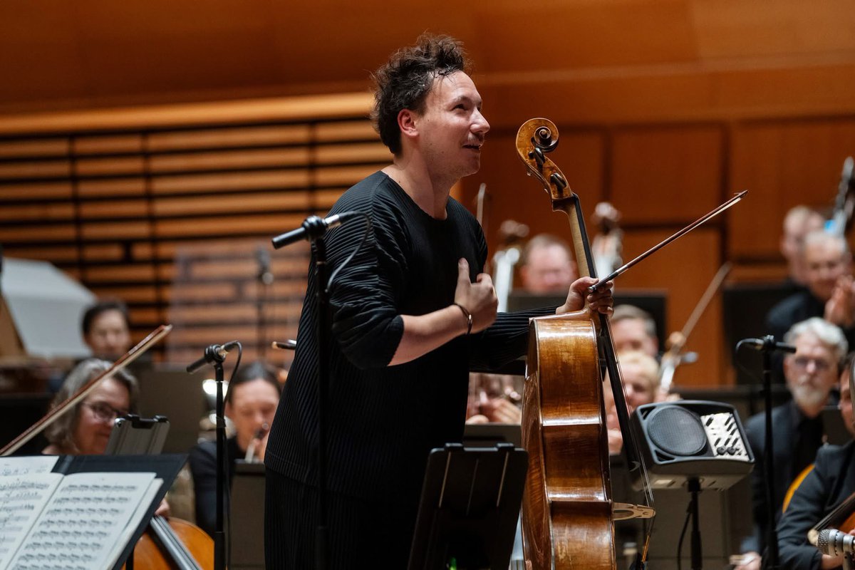 Edgar Moreau tweet media