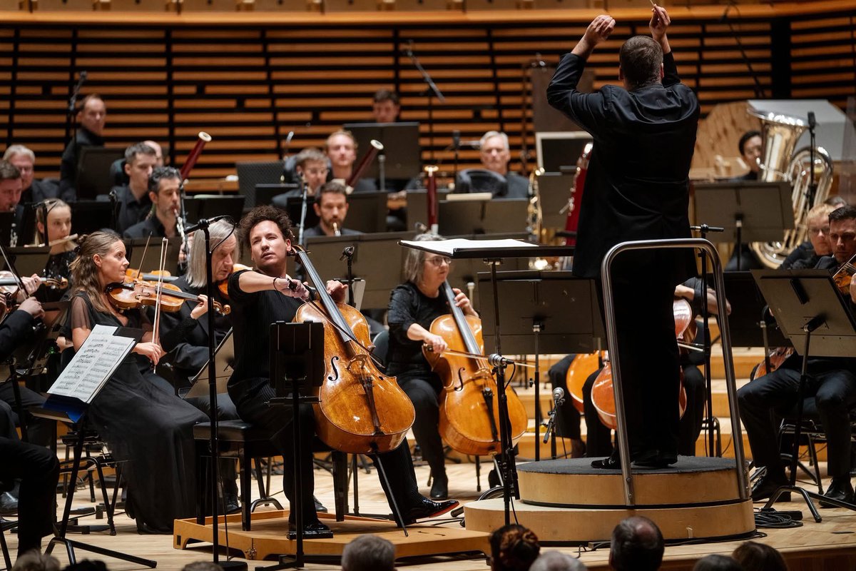 Edgar Moreau tweet media