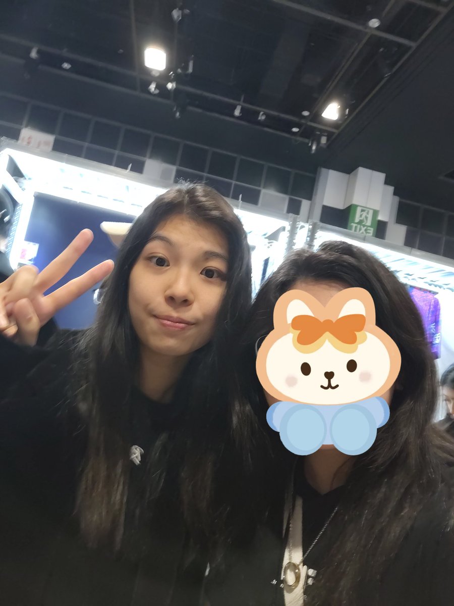 Lucid ⋆ tweet media