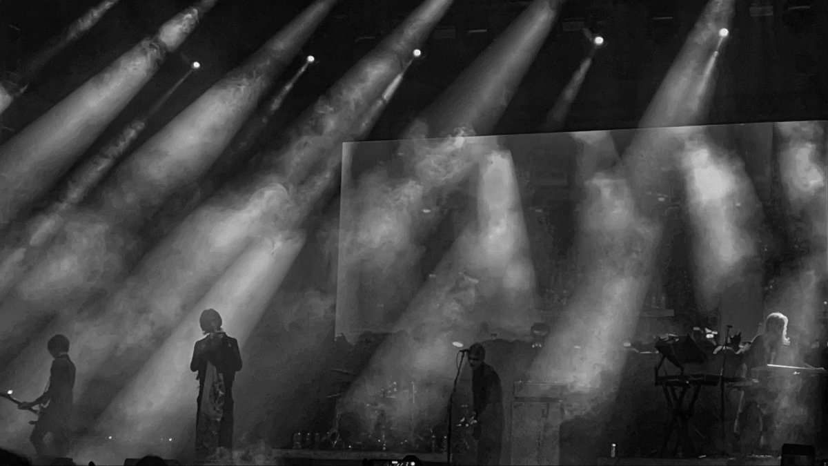 hambrosiovh's tweet photo. @horrorsofficial https://t.co/pPTmPCf7Qm