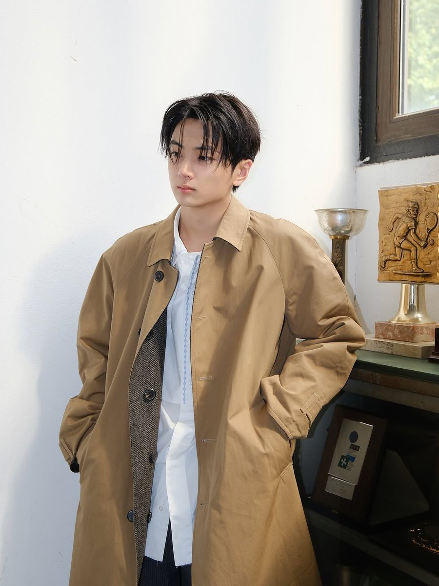 enhypenupdates's tweet image. [INSTAGRAM] 251102

"🎾
#Prada #JAY"

🔗: instagram.com/p/DQjG5KYCSfr/…

(1/2)

@ENHYPEN_members @ENHYPEN #ENHYPEN #엔하이픈