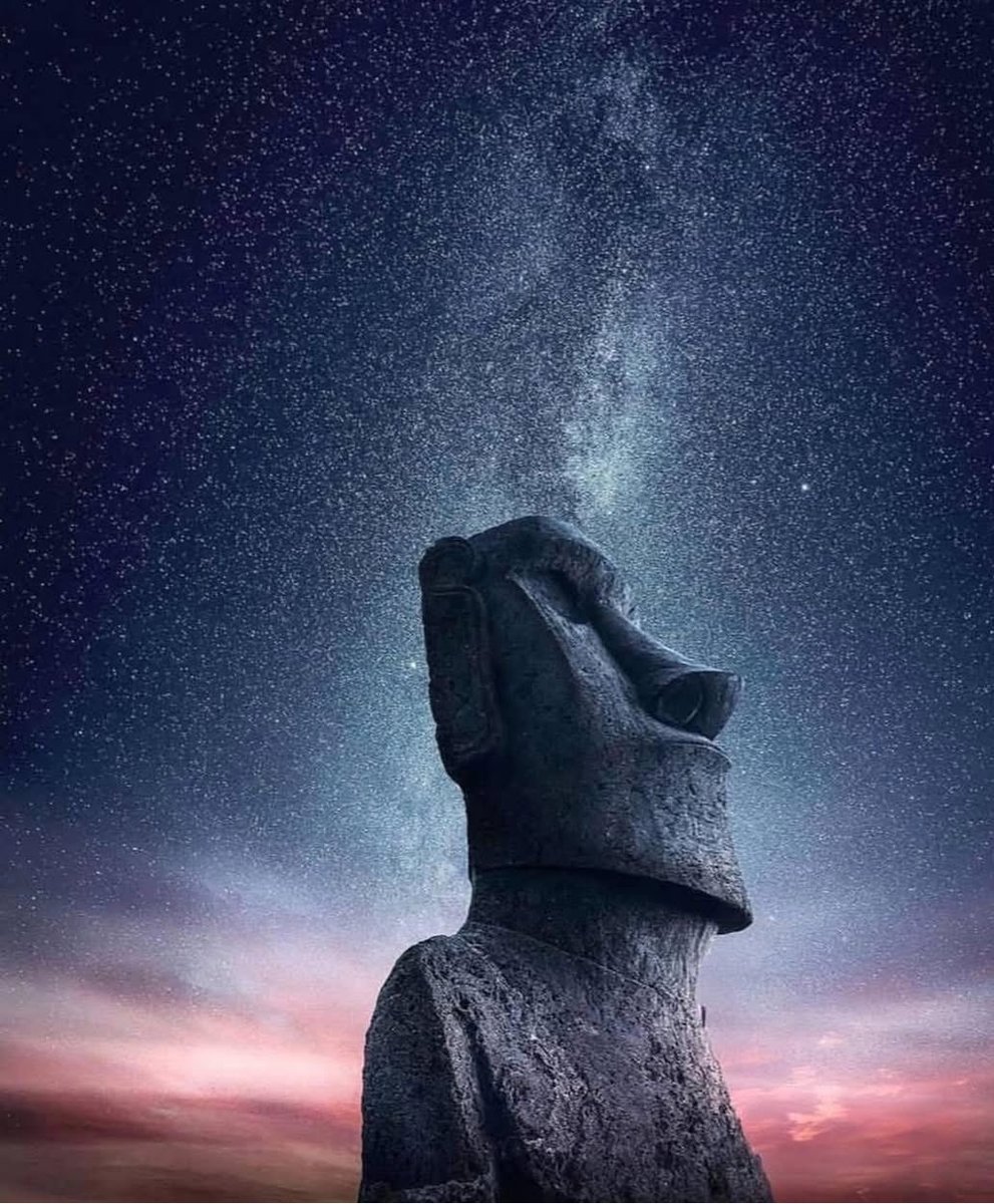 La Via Lattea ripresa presso l’isola di Pasqua..🪐🌌