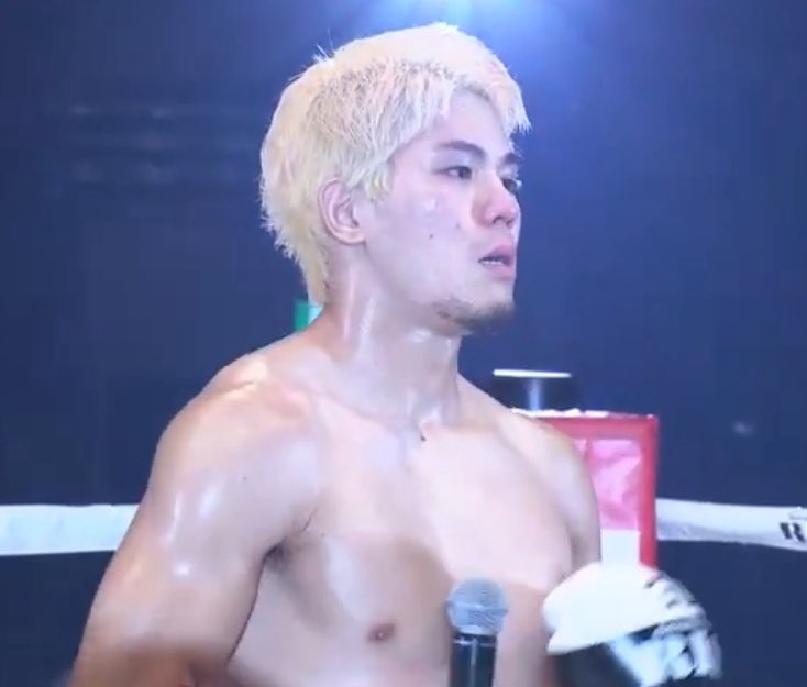 tingoro1's tweet image. 原口健飛くんおめでと～🎉🎊🎉
   感動のマイク🎤でした😭
 #RISE_WS2025 
 #原口健飛