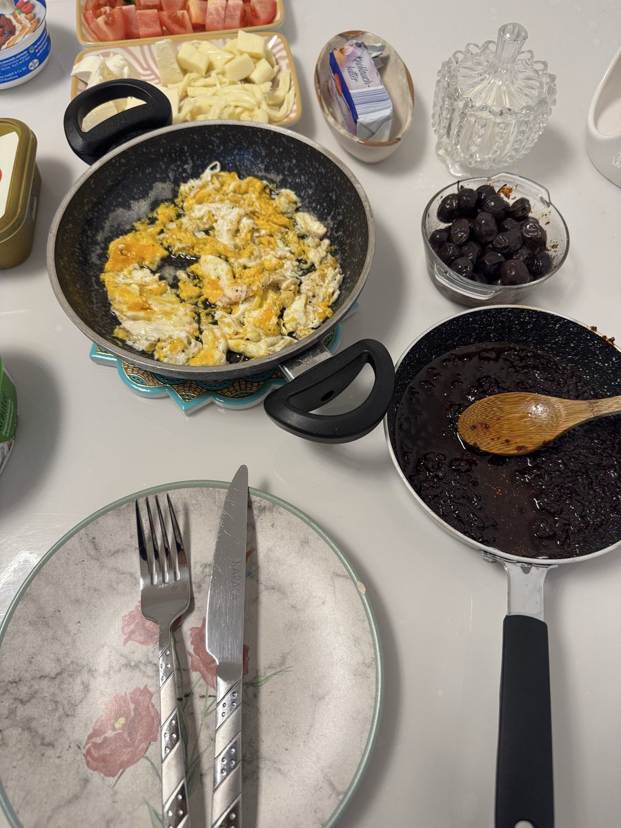 Videoyu paylaşmanı bekliyorum kahvaltıya başlamak için