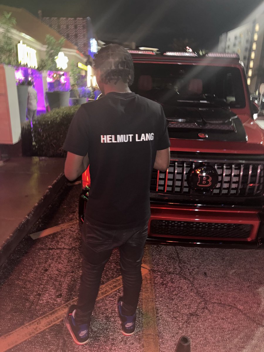 boderick111's tweet image. 