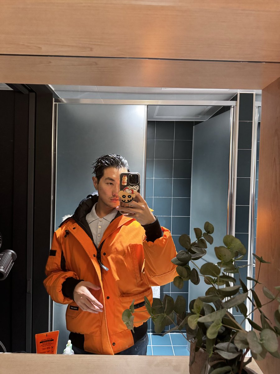 Just got my hair cut in Seoul and it’s a vibe.