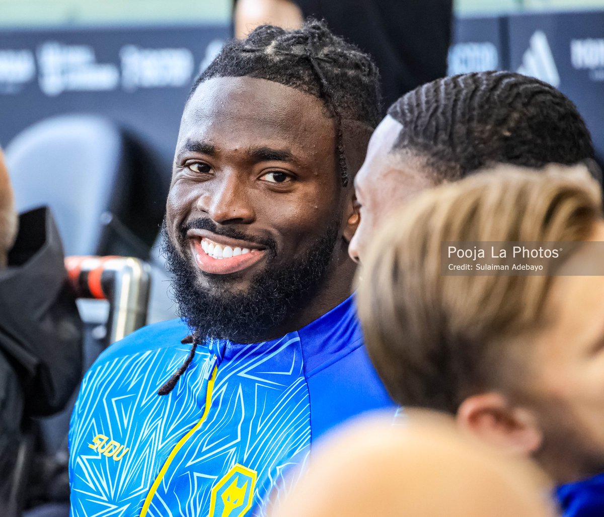 The moment Jackson Tchatchoua saw me with ankara and the cap at kickoff, he asked Tolu Arokodare to look at me, and obviously, he said, 'That is Pooja.' 💪🇳🇬 #PoojaInUK