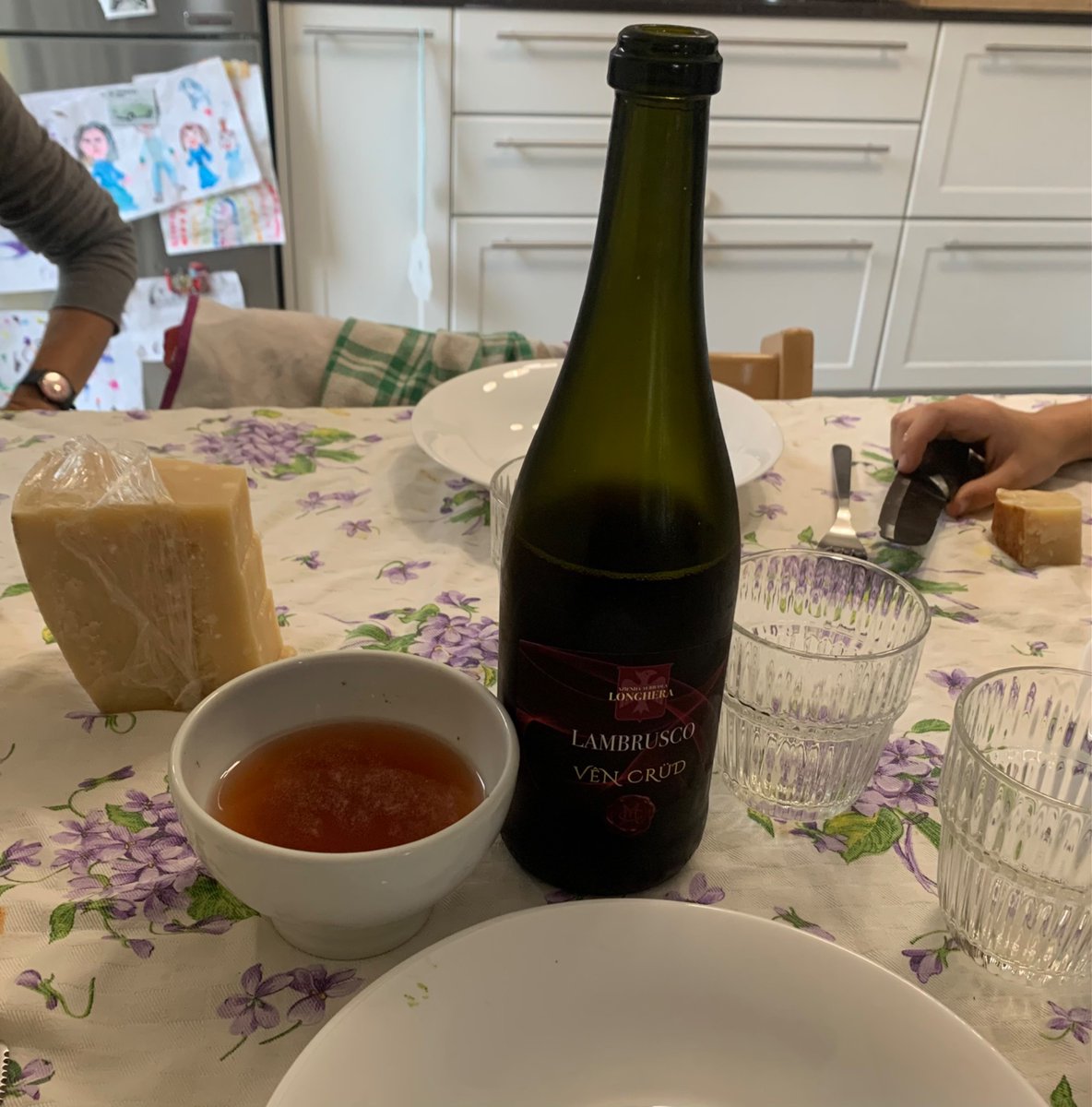 Reduce dal cimitero, oggi brindo agli antenati col Ven Crüd, Lambrusco Viadanese fermentato senza vinacce. #lambrusco #2novembre