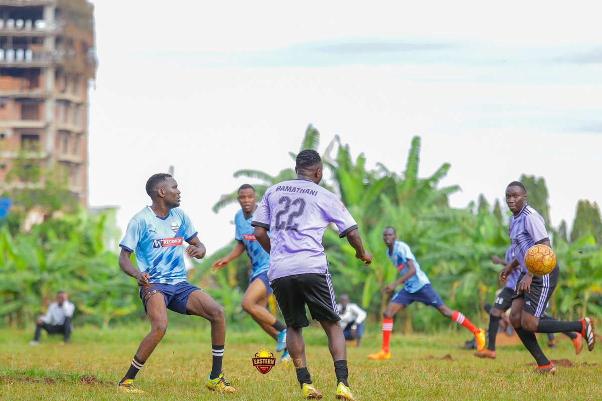Yesterday in Jinja City, Eastern Tweeps had a market cleaning event and health talk to the market people on how to maintain proper hygiene in the community then held a match at Narambai play grounds.Thanks to whoever came through &amp; supported this event 🙏. #EasternTweeps