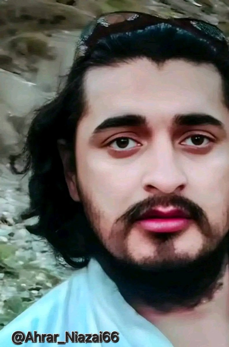 دغلام ابن غلام اجل وه 

الله تعالی ﷻ دی قبول که 😥

#بطل_امـ_ة

#شهیـ_ید_أمیر