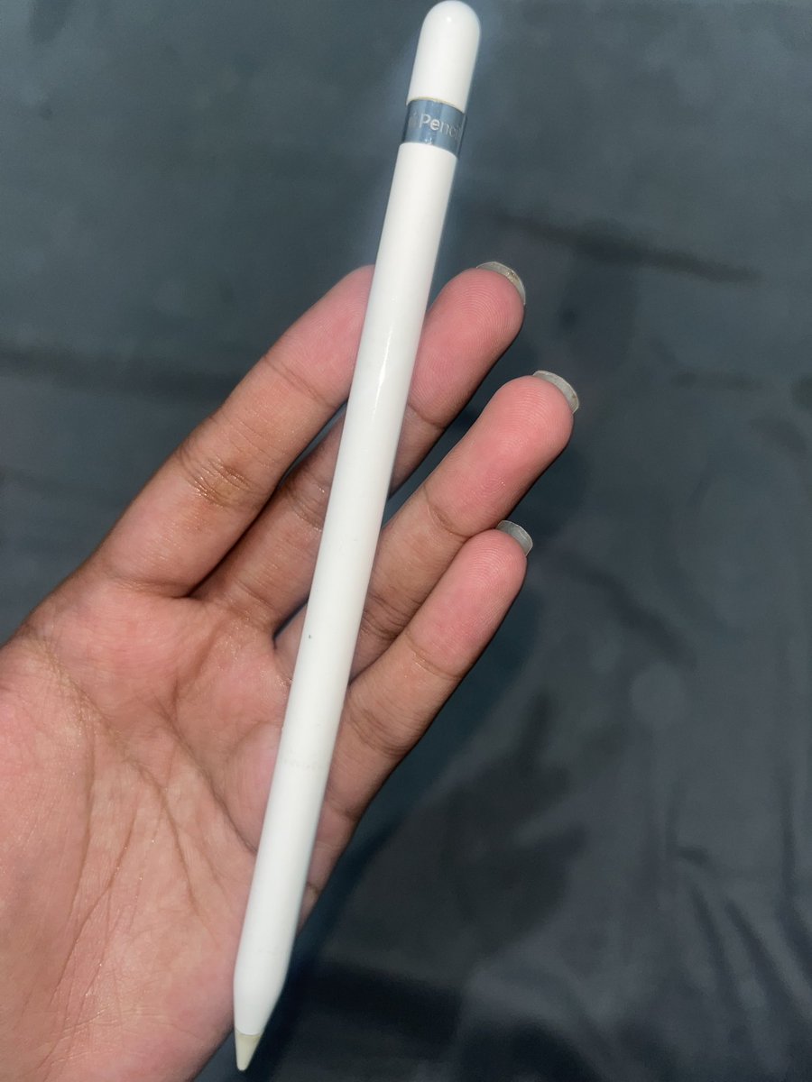 gehyaishere's tweet photo. WTS APPLE PENCIL GEN 1‼️

Condition 95% pemakaian baru 3 Bulan 
Masih Berfungsi Normal 
Dijual karna udah gak kepake lagi 
Minus box nya ajaa udah gada 

Buka harga 700k 
nego boleh bangett‼️
more pic and video dm🙏🏻

#wts #wtb #applepencilgen1 https://t.co/TpXDcmzslG