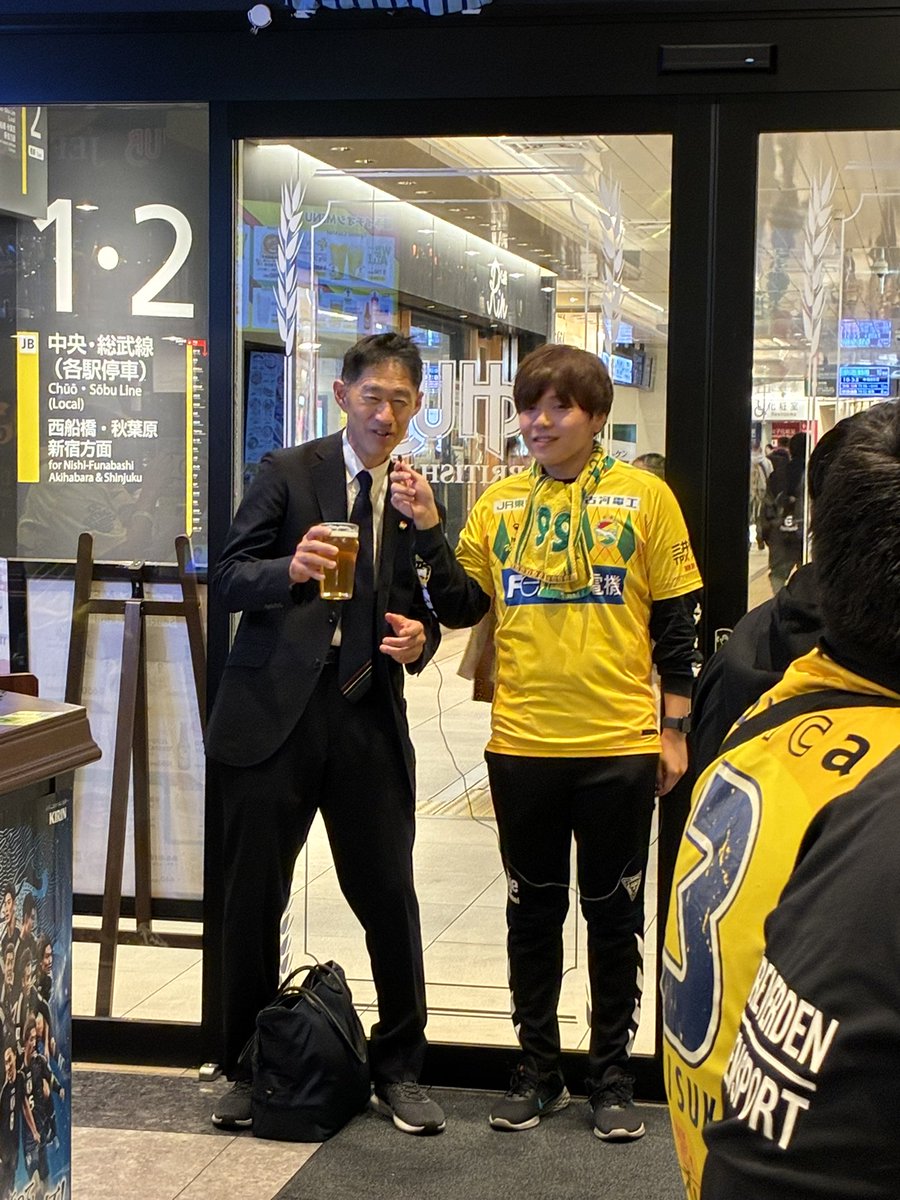 UipZMRP9VIdYGi8's tweet image. 島田社長登場！！

#jefunited
#HUB