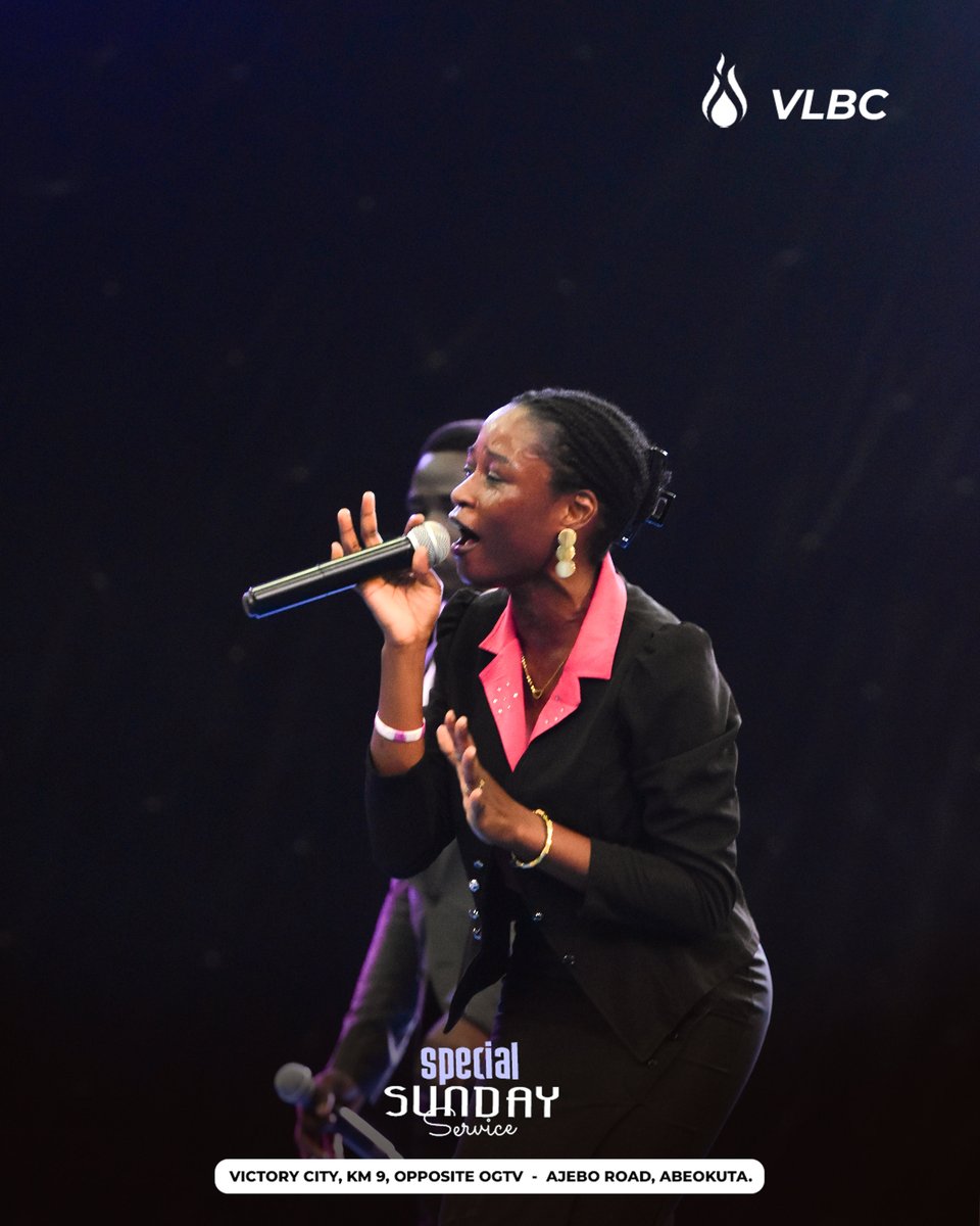 VLBCint's tweet photo. Hearts lifted. Hands raised. Atmosphere shifted.
In praise and worship, we pour out our love and God pours out His presence.
A surrender and a sound of love rising to the Father.
What a refreshing moment in His presence.
#vlbcint
#vlbc
#sundayservice
#firstsundayservice https://t.co/qhjKWhP5xR