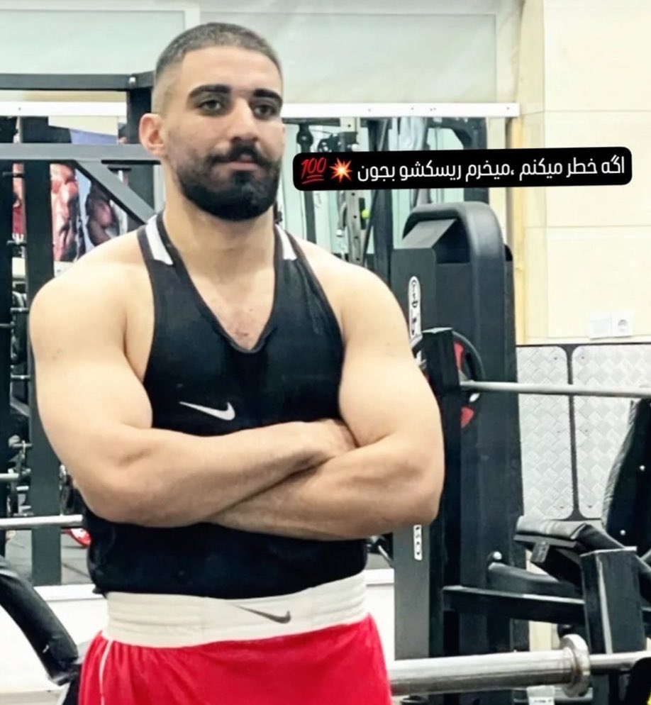 کاش ربات بودی و برای یک استوری به سرت شلیک نمی‌کردند. انگار آبان بدون خون نمیشود🖤
#امید_سرلک