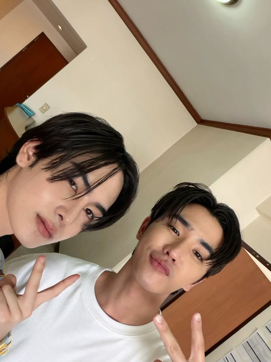 perthdde's tweet image. It’s a wrap for the Q1! As hectic as it could be for me, i’m indulged by the way everything unfolds during the filming. 𝗟𝗼𝘃𝗲 𝗬𝗼𝘂 𝗧𝗲𝗮𝗰𝗵𝗲𝗿 series is moving to a right direction, so kudos to 𝗣’𝗗𝗼𝗺𝗲 and everyone involved. p.s: my cat really can’t leave me alone.