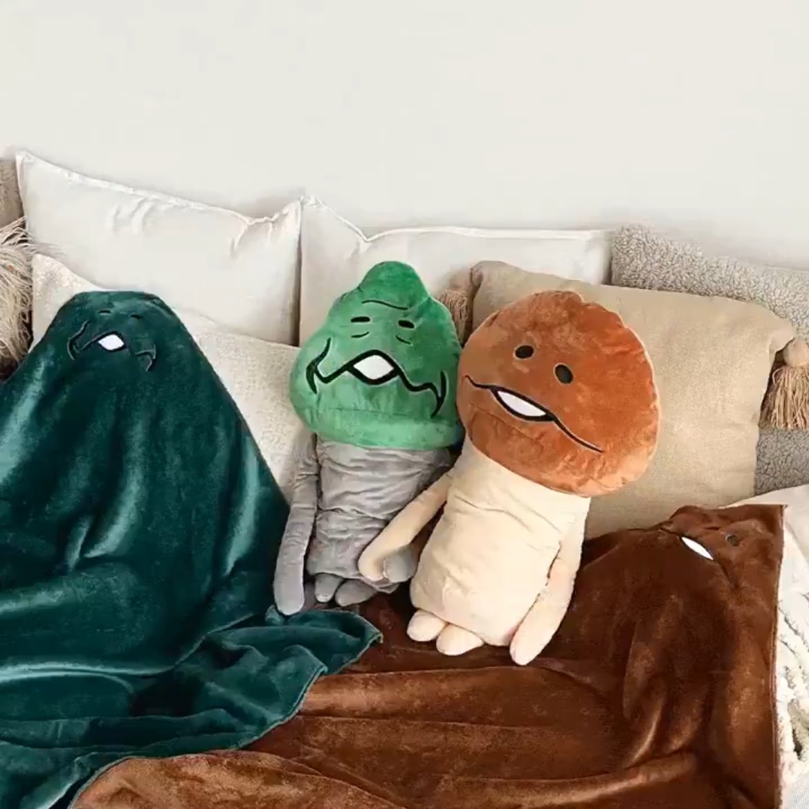 harumaki__nmk's tweet image. いちいち(いい意味で)幸せそうな枯れなめこさん〈 ˊ̱˂˃ˋ̱ 〉
#なめこ #枯れなめこ