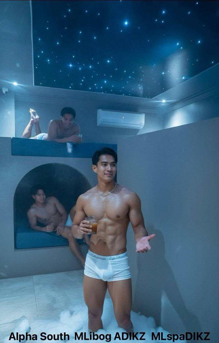 Welcome to #AlphaSOUTH O-ROOM!

Imagine these bunk beds cozy and warm ready for you 🥰

OPEN TIL 3AM!

Welcome back to Manila everyone 🤗

FREE FLOWING DRINKS ON US! 🍸