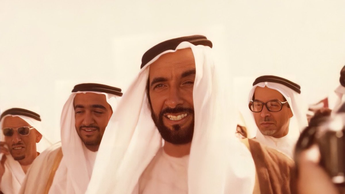 MayedSh's tweet image. ٢ نوفمبر
رحم الله روحًا طابَ ذِكرها وحسُن أثرها 
#ذكرى_وفاة_الشيخ_زايد