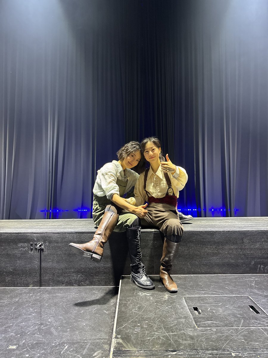 NEP 인디뮤지컬 시리즈 2 [#청새치] 🌊
막공 페어사진 공개

쿠바의 바다에서
함께 시간을 보내주신 모든 관객분들께
감사드립니다💙

밀러/루소役   김서연
그레고리오/에벌린役   김경민

_
2025.09.02 - 11.02
서울숲 씨어터 1관

#뮤지컬 #청새치