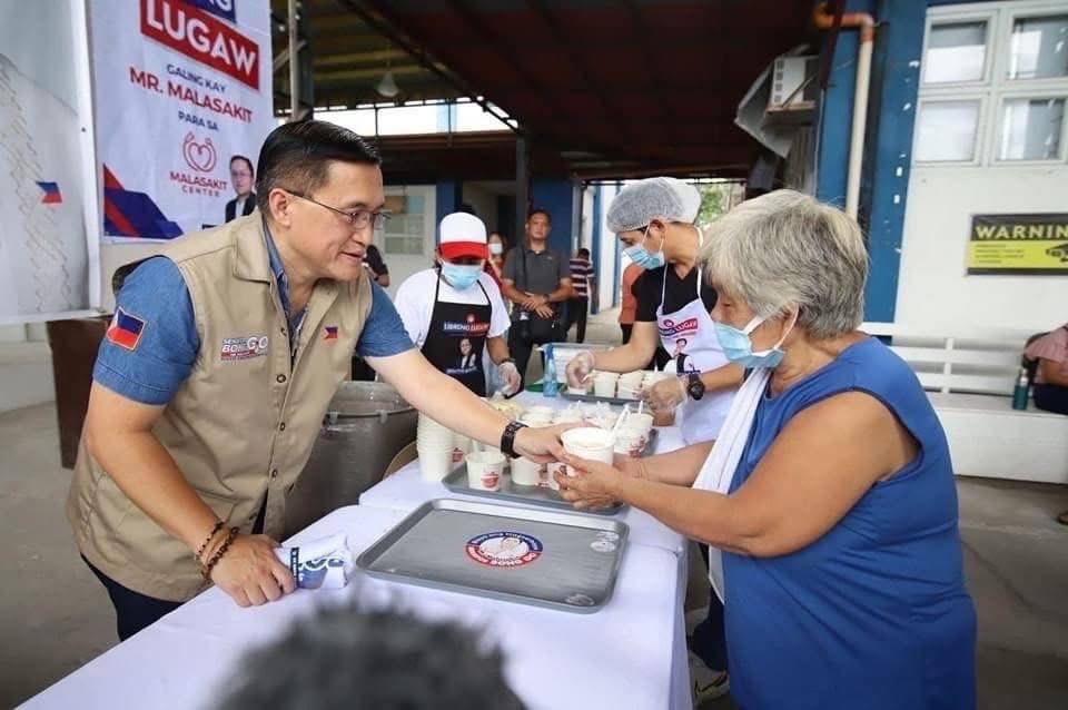 smbpet's tweet image. Compilation of Bong Ogags #Trapo #Epal moves!
Meanwhile, DiDiliS kilig to the bones!