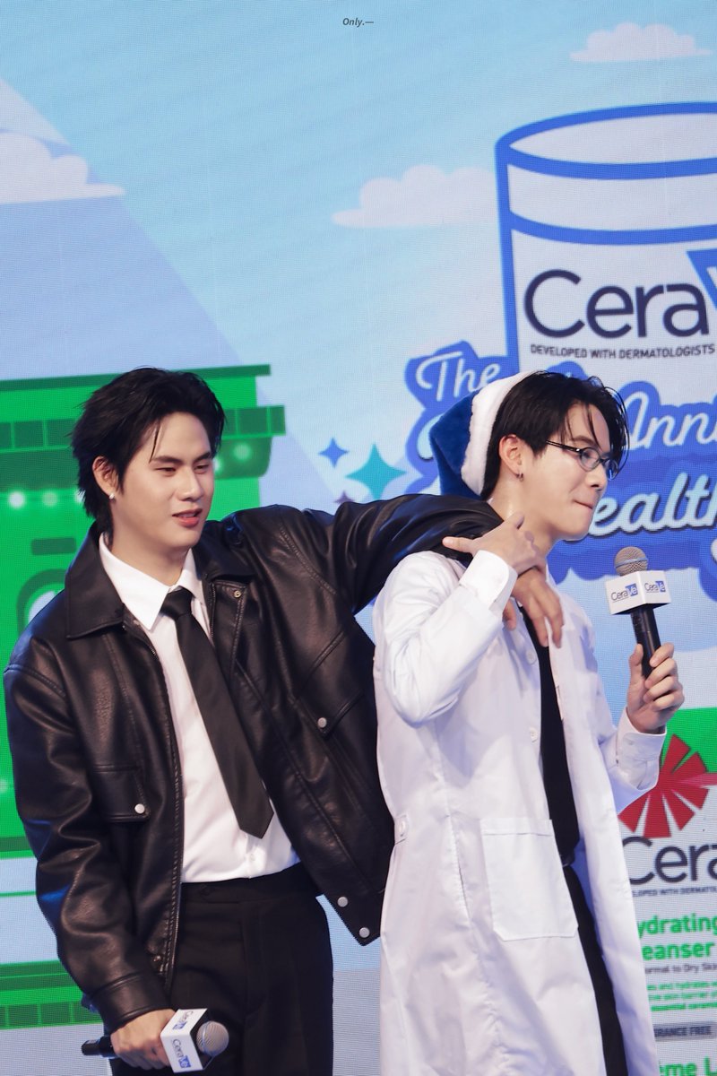 only_fbjs's tweet photo. 25.11.02 ⟢[🦥💰] 

ซานต้าตางตางกับถุงของขวัญวินนี่

WINNYSATANG CERAVE 20TH ANV
#CeraVe20xWinnySatang https://t.co/dss1TT4tTE