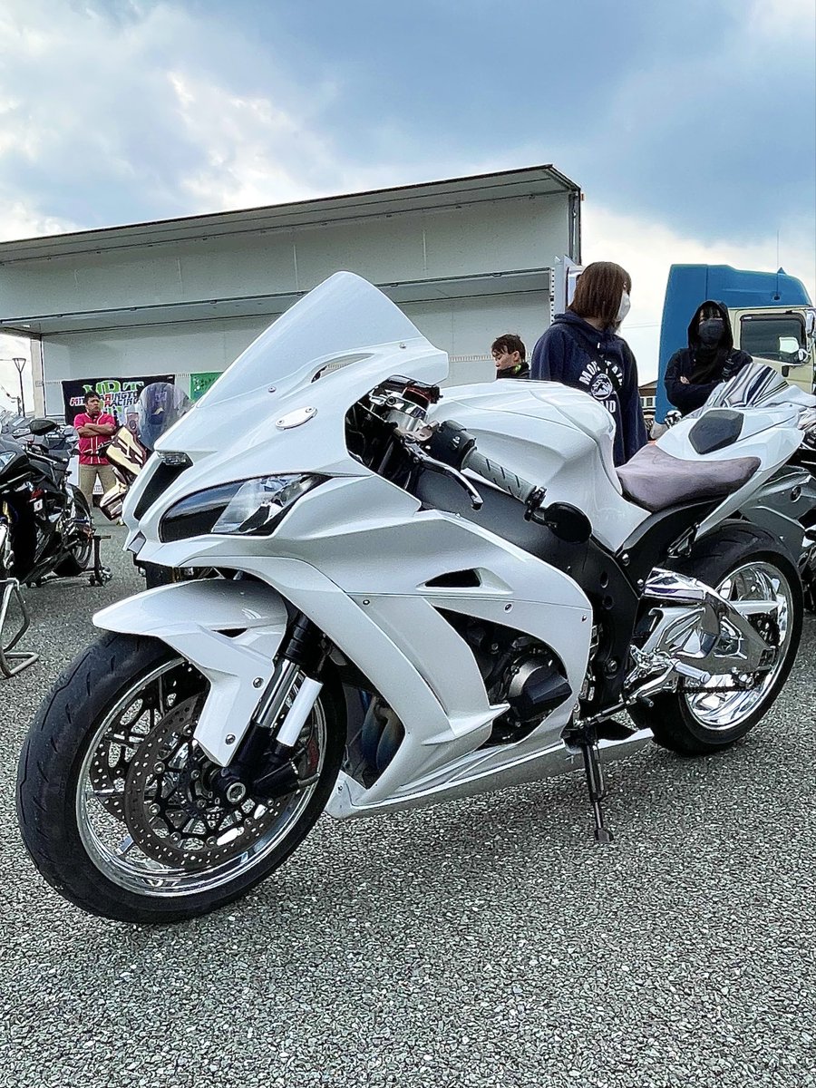 KiYoNASERI's tweet photo. コンテスト車両その3
#MOTORCIRCUS https://t.co/GxV944zUke