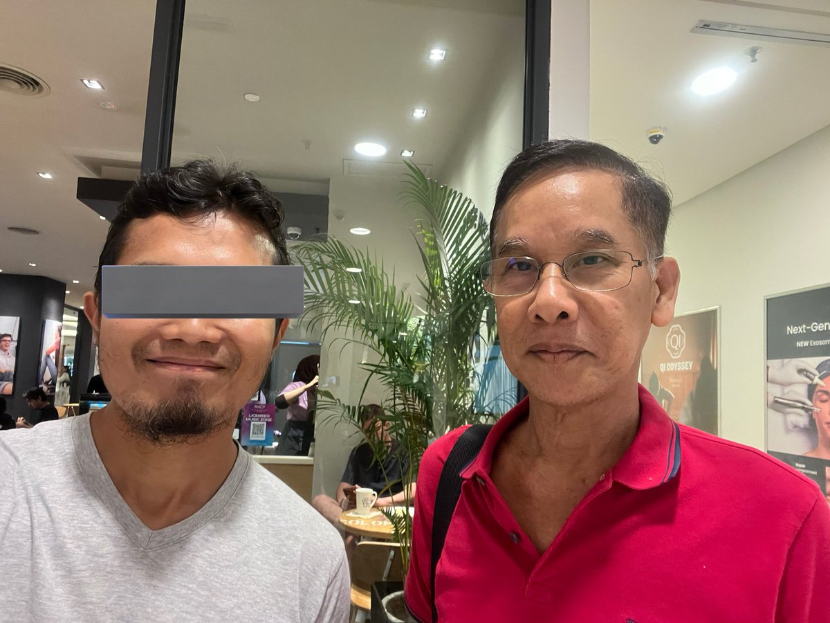 Broke the news to the Godfather terulung today, dan mohon nasihat untuk menempuh masa depan.

Kalau ikut umur comparison wise, he achieved many greater things at my age.

Sebab tu, listen and take advice from those that you want to be.