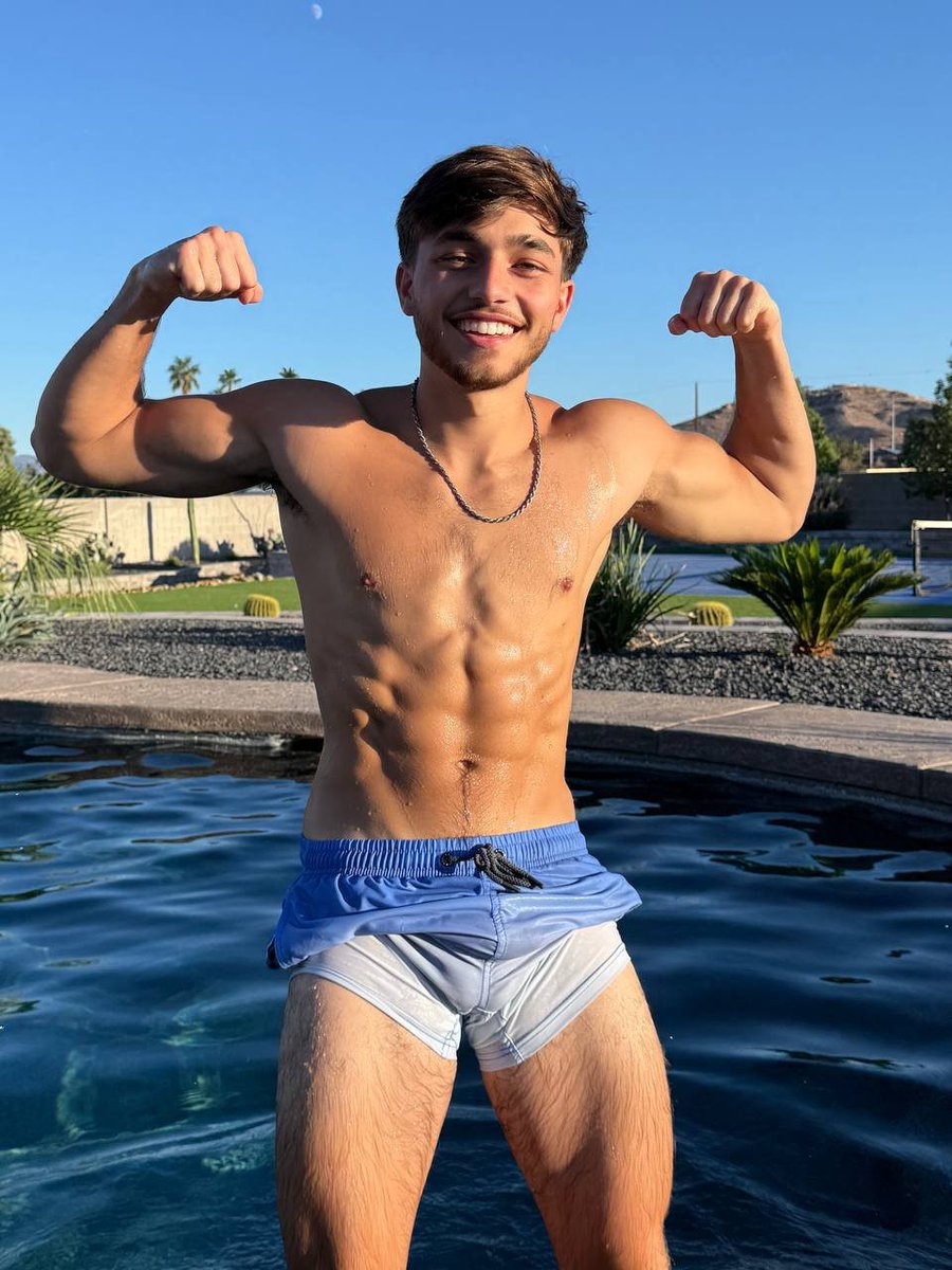 All the 🏳️‍🌈’s retweet