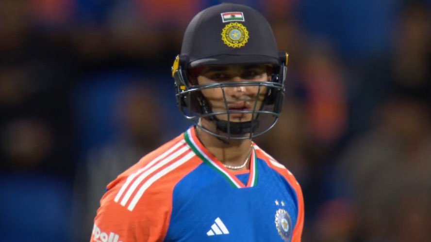 Even abhishek sharma given a good Start for run chase .

Well played abhishek 💓
#INDvsAUS