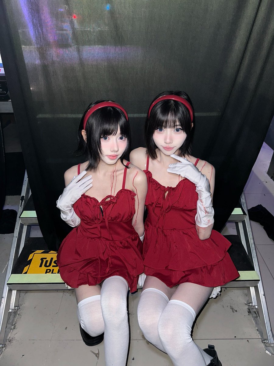 isekaithailand's tweet image. 🩸🤍

#fahsaiisekai #baitoeyisekai #isekai #halloween #perfectblue