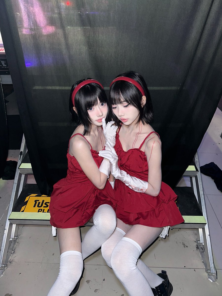 isekaithailand's tweet image. 🩸🤍

#fahsaiisekai #baitoeyisekai #isekai #halloween #perfectblue