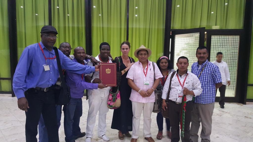 En el 2016, la firma del Acuerdo Final de Paz y el Capítulo Étnico, generó esperanza de construcción de paz y superación de las violencias. La realidad es diferente. Él Consejo de Seguridad de ONU, nos dió la espalda. JUNTANZA. Vamos que podemos.⁦<a href="/ComisionadoPaz/">Consejería Comisionada de Paz</a>⁩