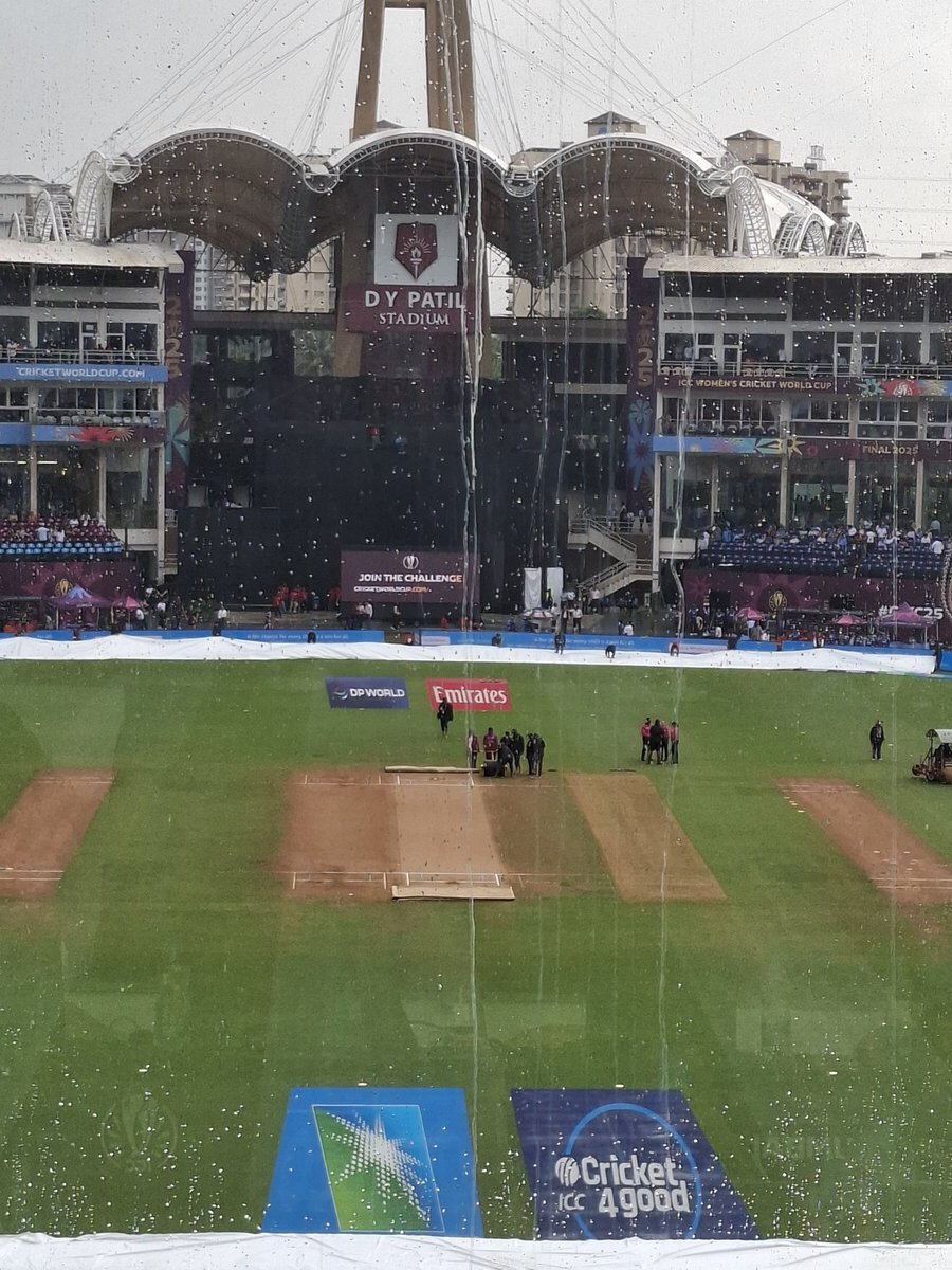 Covers r off. Not raining for now. Whispers of a 5.30pm start #CWC25