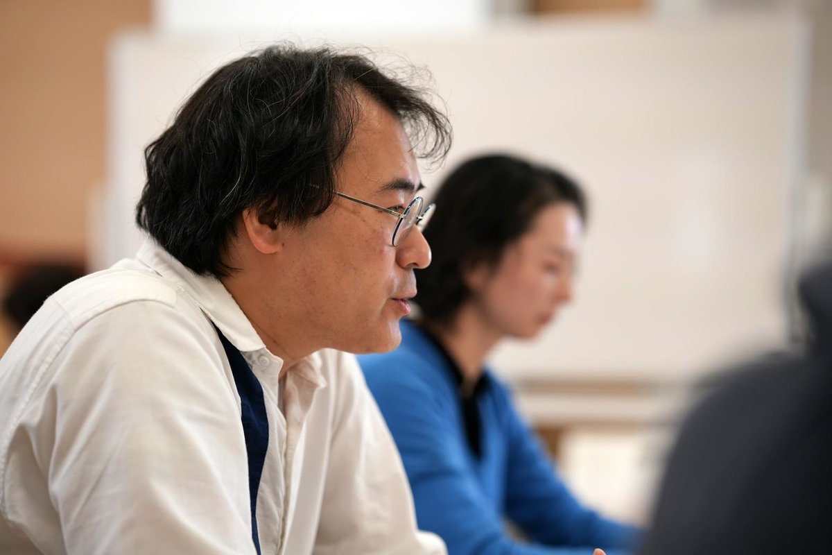 pancakenokai's tweet image. パンケーキの会二本立て公演『ある夜をめぐって』より、『エーリヒ・ケストナー～消された名前～』の顔合わせの模様です

公演は2026年1月29日(木)～2月4日(水)
下北沢駅前劇場にて
チケット発売は11月29日(土)
オトクな2公演セット券は先行発売中！
docs.google.com/forms/d/e/1FAI…

📷ハマリュウノスケ